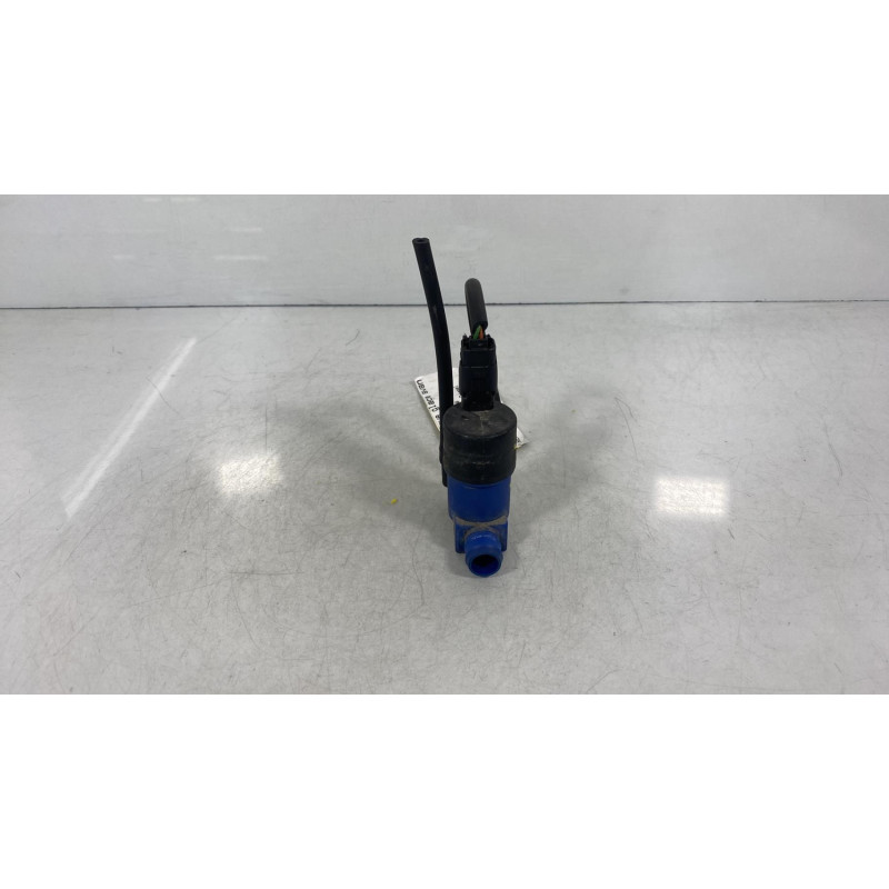 Pompe lave glace avant RENAULT CLIO 4 Photo n°2