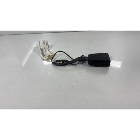 Attache ceinture avant droit PEUGEOT 208 1