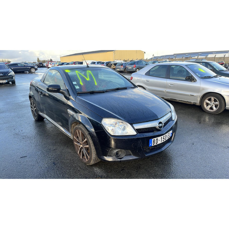Porte avant droit OPEL TIGRA 2 Photo n°16