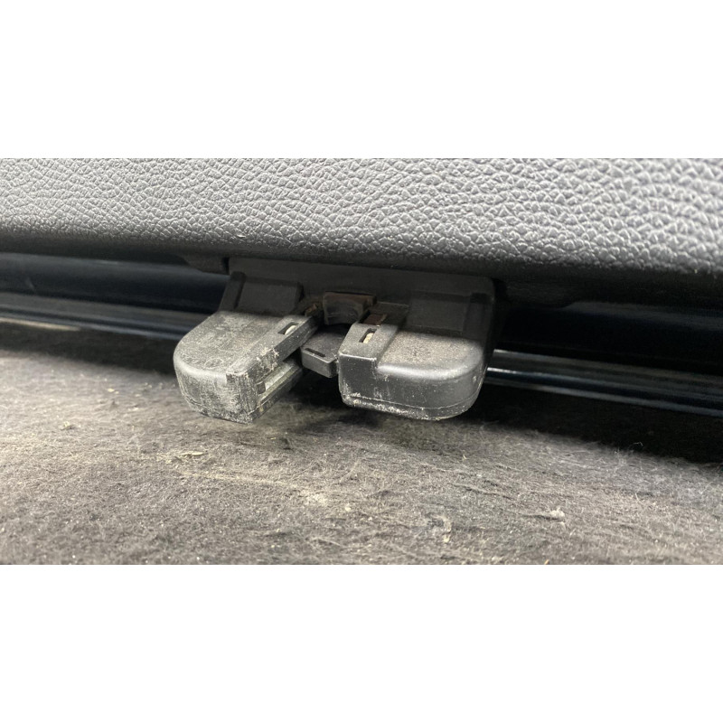 Malle/Hayon arriere VOLKSWAGEN GOLF 6 Photo n°5