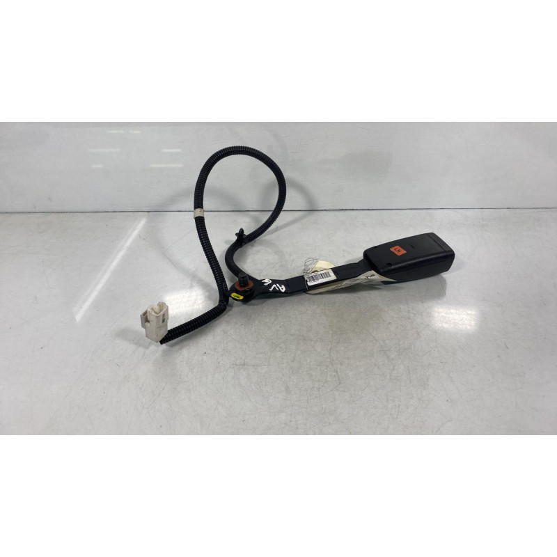 Attache ceinture avant gauche KIA PICANTO 2 Photo n°3