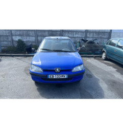 Verin de coffre PEUGEOT 106