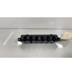 Bouton de warning PEUGEOT 3008 1