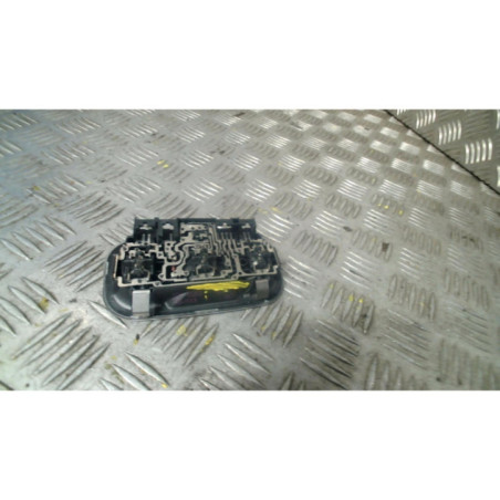 Eclairage de plafonnier PEUGEOT 3008 1