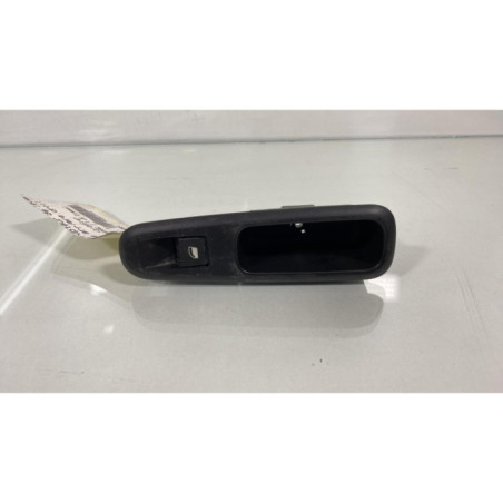 Interrupteur de leve vitre arriere droit PEUGEOT 3008 1