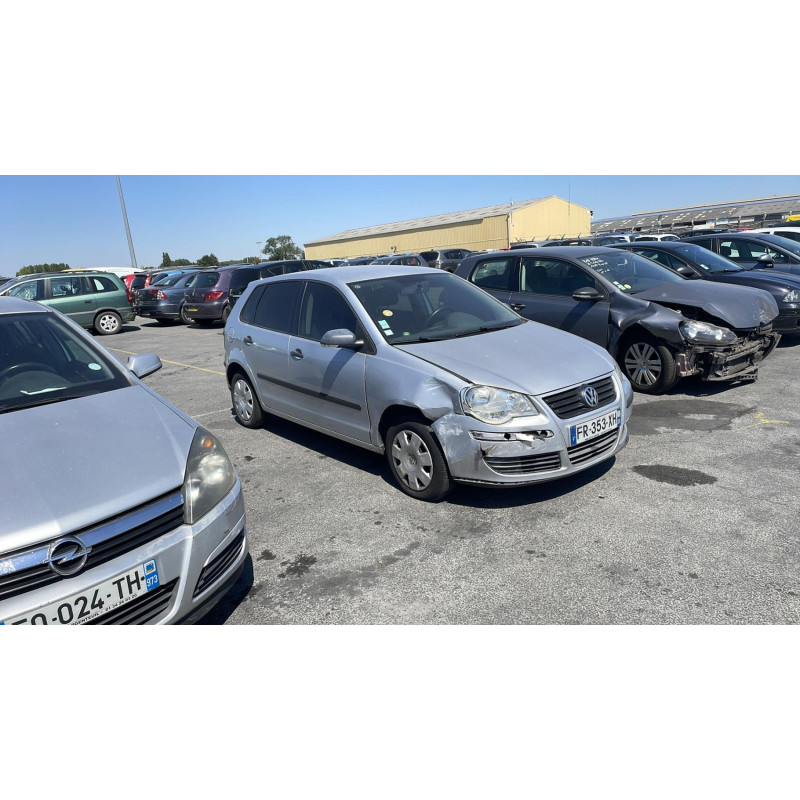 Pretensionneur de ceinture avant droit VOLKSWAGEN POLO 4 Photo n°10