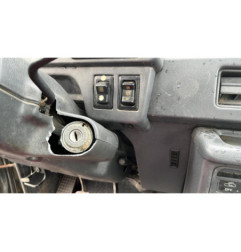 Optique avant principal gauche (feux)(phare) MITSUBISHI PAJERO 1