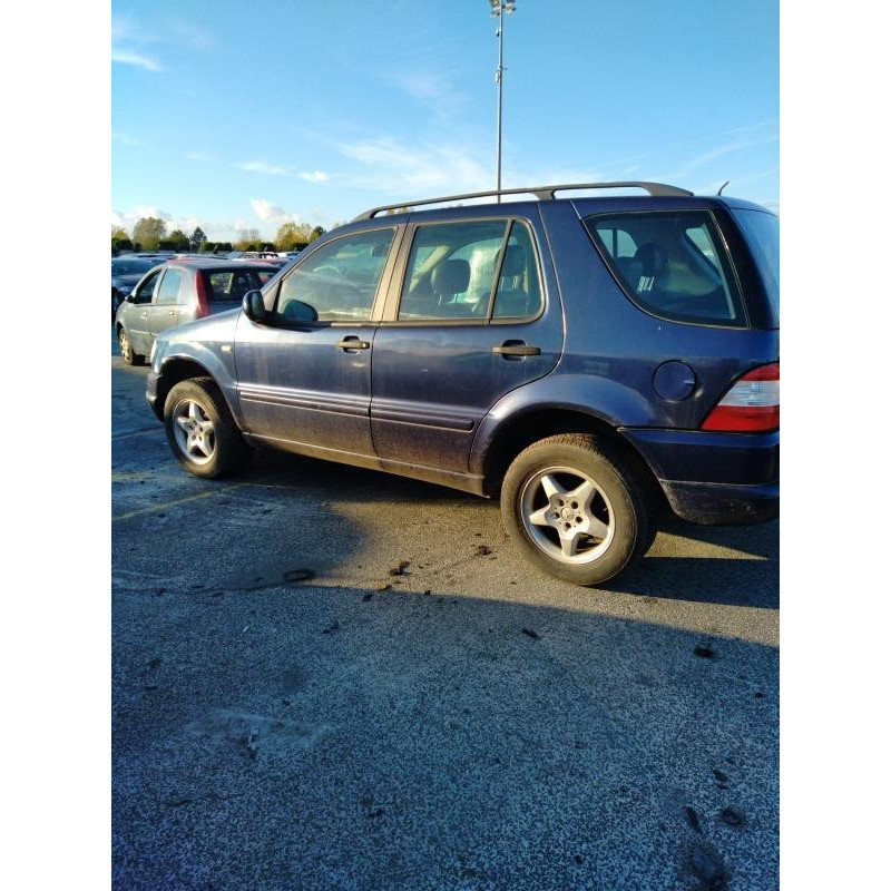 Capot MERCEDES CLASSE M 163 Photo n°6