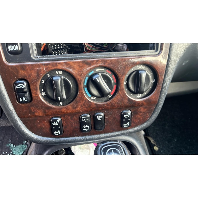 Capot MERCEDES CLASSE M 163 Photo n°19