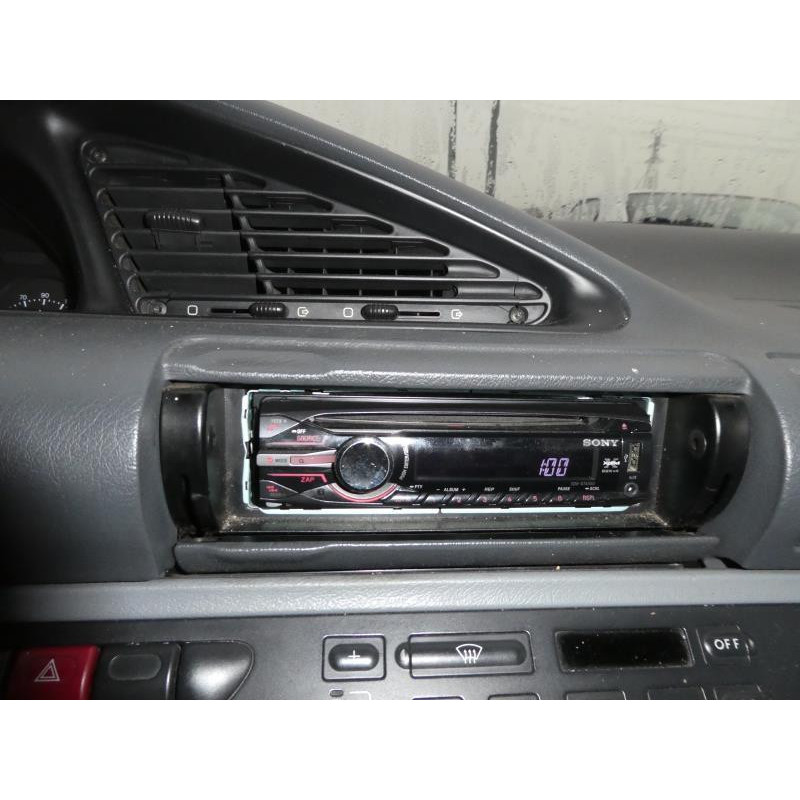 Moteur essuie glace arriere PEUGEOT 806 Photo n°7