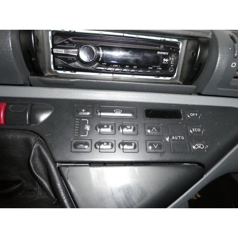 Moteur essuie glace arriere PEUGEOT 806 Photo n°8