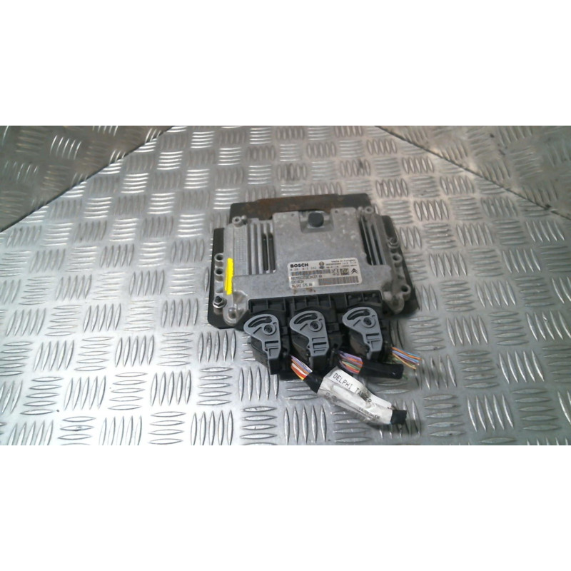 Calculateur moteur PEUGEOT 308 1 Photo n°2