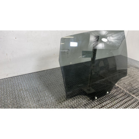 Vitre arriere droit CHEVROLET CAPTIVA Photo n°1