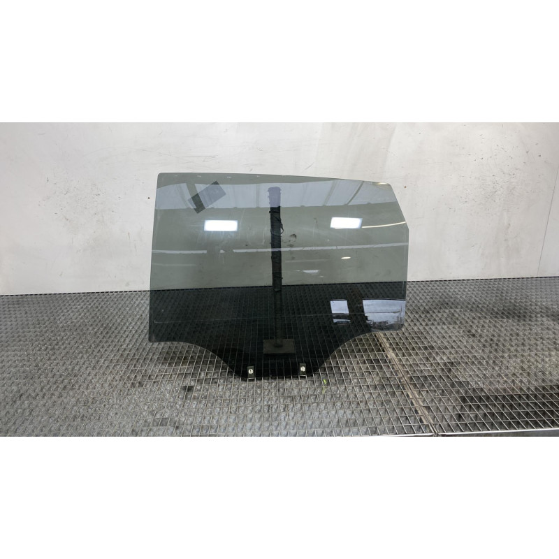 Vitre arriere gauche CHEVROLET CAPTIVA Photo n°4