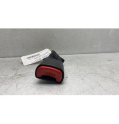 Attache ceinture arriere droit CHEVROLET CAPTIVA