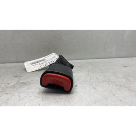 Attache ceinture arriere droit CHEVROLET CAPTIVA