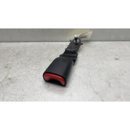 Attache ceinture arriere gauche CHEVROLET CAPTIVA Photo n°1