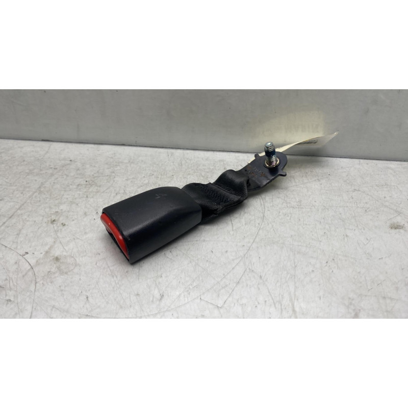 Attache ceinture arriere gauche CHEVROLET CAPTIVA Photo n°3