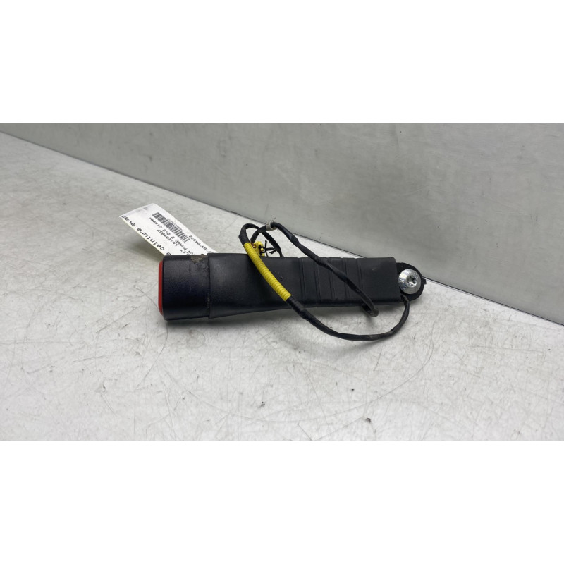 Attache ceinture avant droit CHEVROLET CAPTIVA Photo n°2