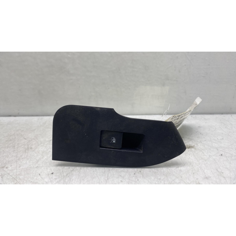 Interrupteur de leve vitre arriere droit CHEVROLET CAPTIVA Photo n°3