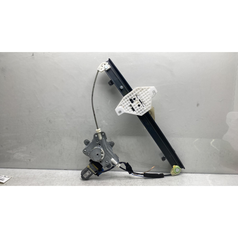 Leve vitre electrique arriere droit CHEVROLET CAPTIVA Photo n°1