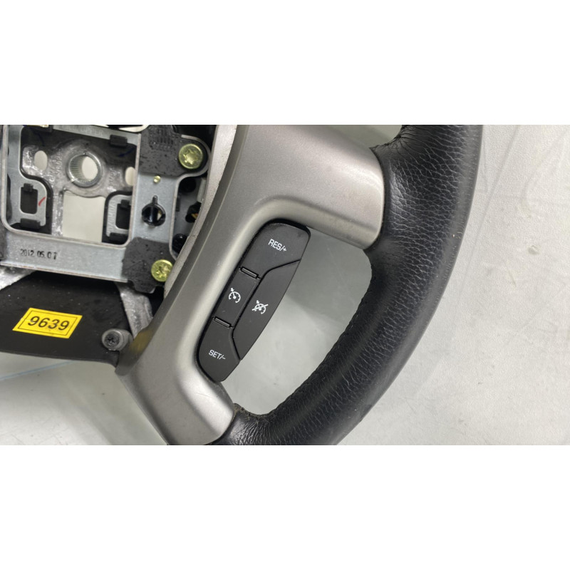 Volant CHEVROLET CAPTIVA Photo n°2