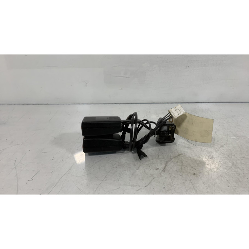 Attache ceinture arriere gauche CITROEN C5 2 Photo n°3