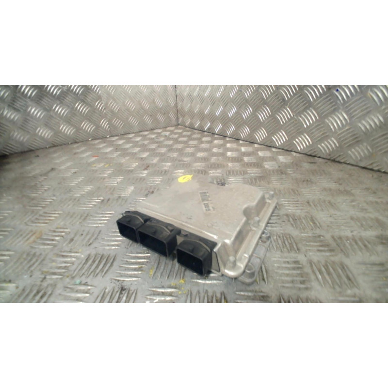 Calculateur moteur PEUGEOT 307 Photo n°2