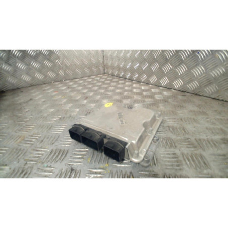 Calculateur moteur PEUGEOT 307