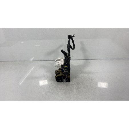 Serrure avant droit VOLKSWAGEN GOLF 4