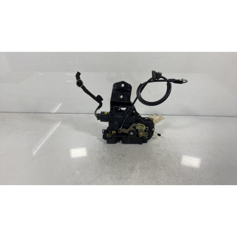 Serrure avant droit VOLKSWAGEN GOLF 4 Photo n°3