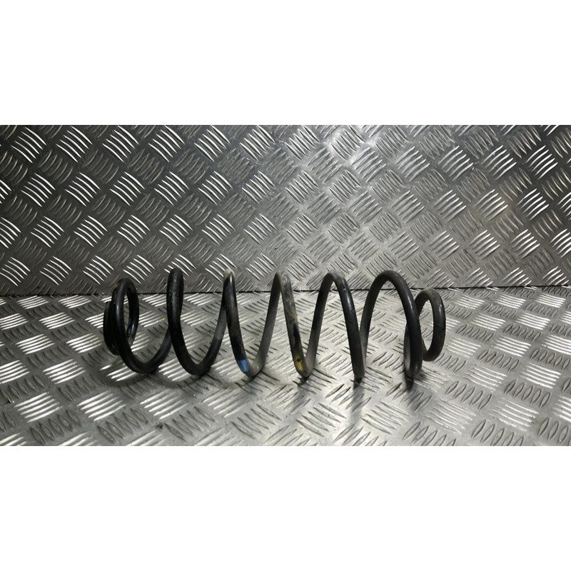 Ressort de suspension arriere droit PEUGEOT 307 Photo n°1