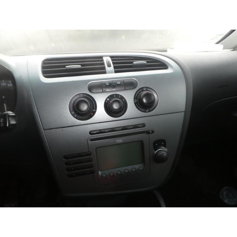 Porte avant droit SEAT LEON 2 Photo n°14