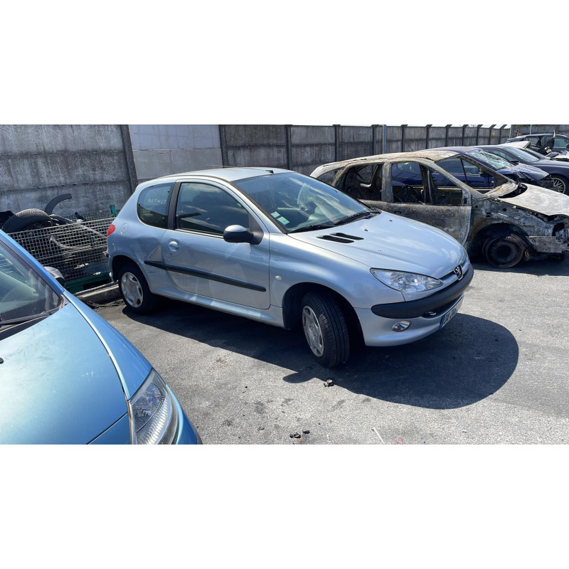 Pretensionneur de ceinture avant droit PEUGEOT 206 Photo n°4