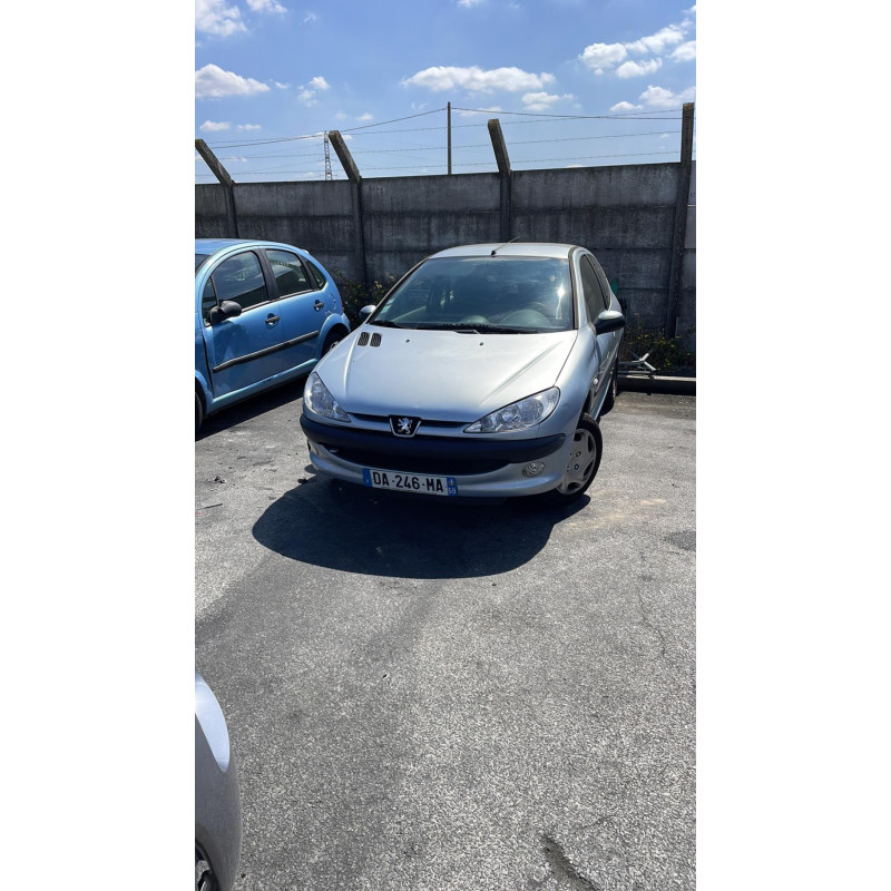 Pretensionneur de ceinture avant droit PEUGEOT 206 Photo n°12