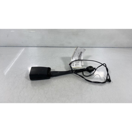 Attache ceinture avant droit FORD FIESTA 6