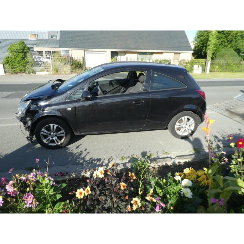 Bouton de warning OPEL CORSA D Photo n°9