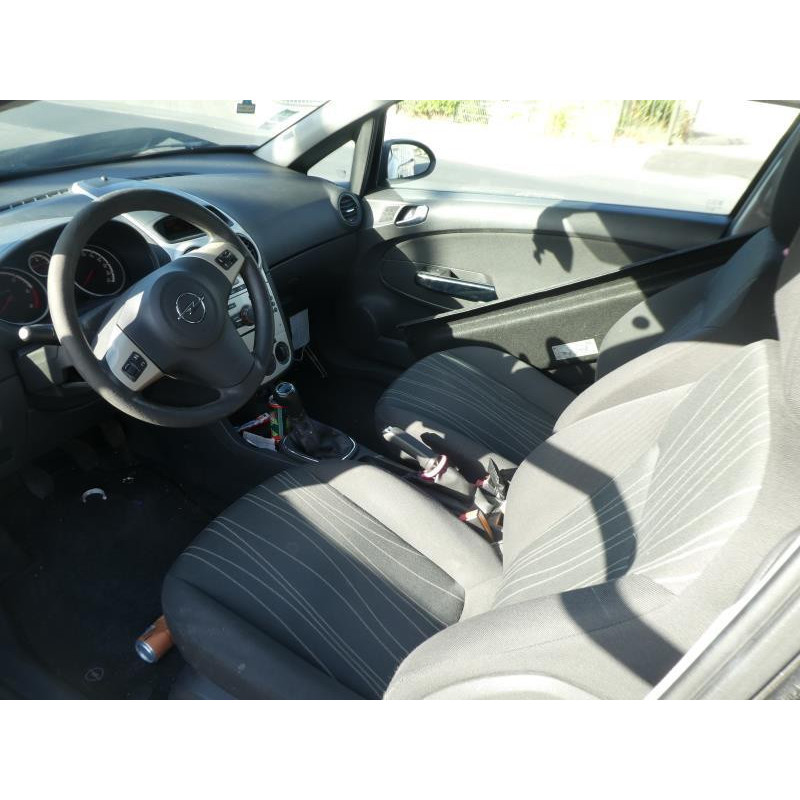 Ceinture avant droit OPEL CORSA D Photo n°8