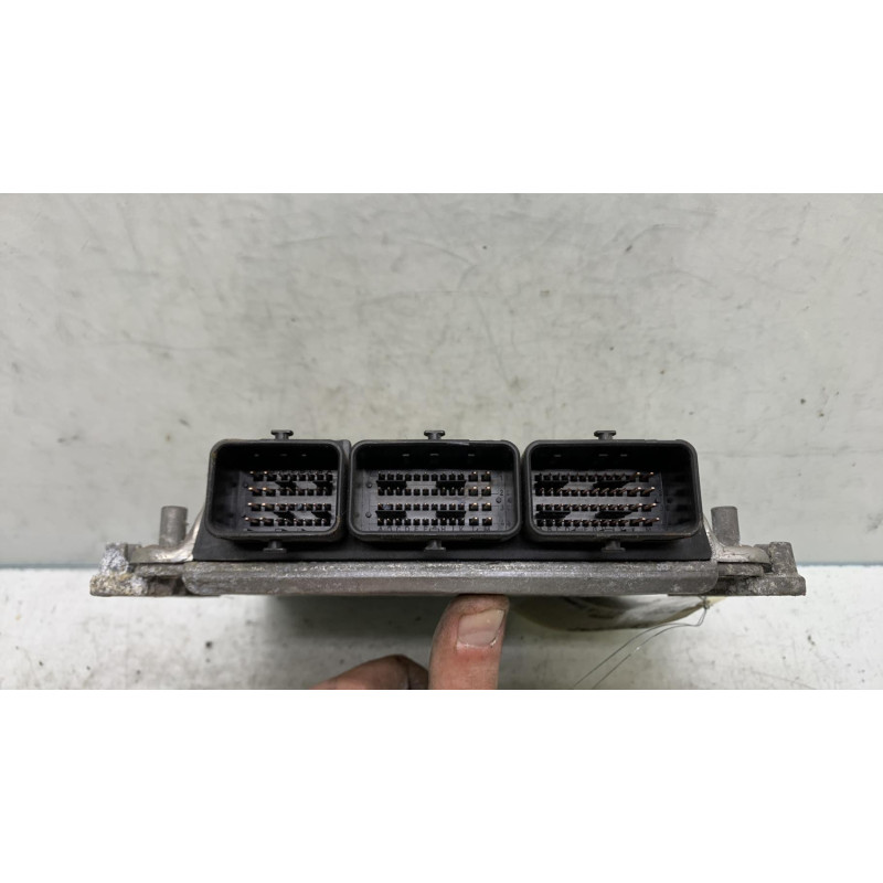 Calculateur moteur RENAULT LAGUNA 2 Photo n°3
