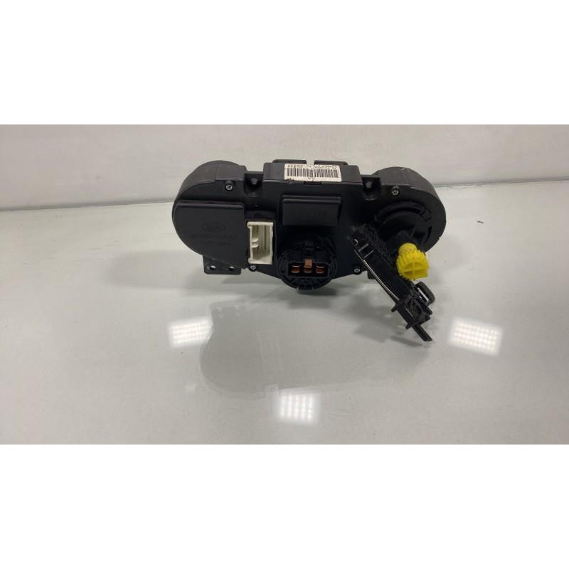 Commande chauffage KIA RIO 2 Photo n°1