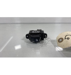 Interrupteur de leve vitre avant droit KIA RIO 2 Photo n°1