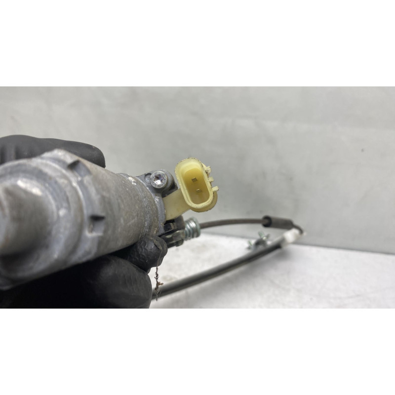 Leve vitre electrique avant gauche KIA RIO 2 Photo n°3