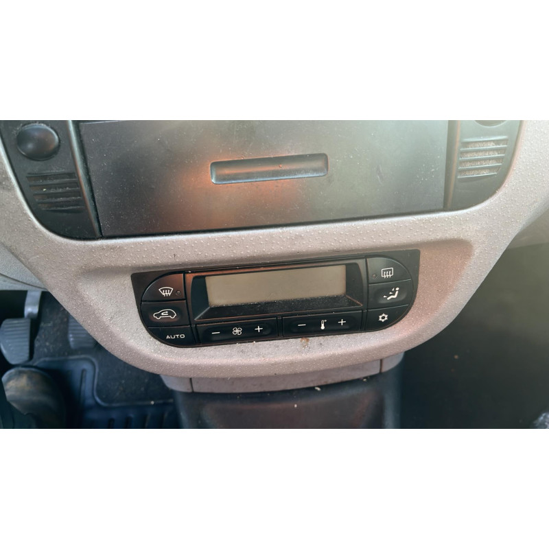 Porte avant droit CITROEN C3 1 Photo n°14