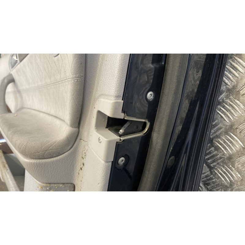 Porte avant droit MERCEDES CLASSE C 203 Photo n°4