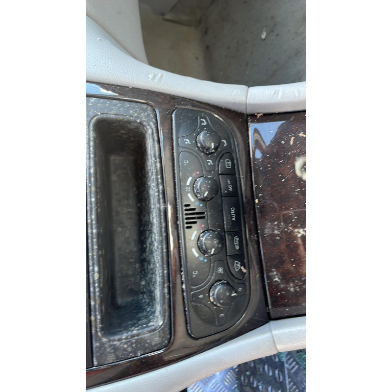 Porte avant droit MERCEDES CLASSE C 203 Photo n°7