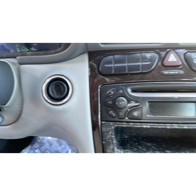 Bouton de warning MERCEDES CLASSE C 203 Photo n°12