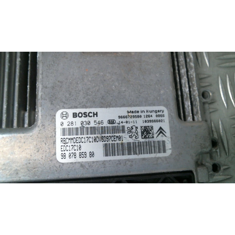 Calculateur moteur PEUGEOT 208 1 Photo n°1