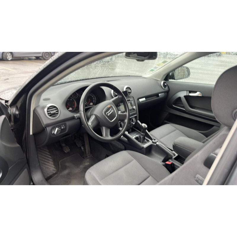 Malle/Hayon arriere AUDI A3 2 Photo n°5