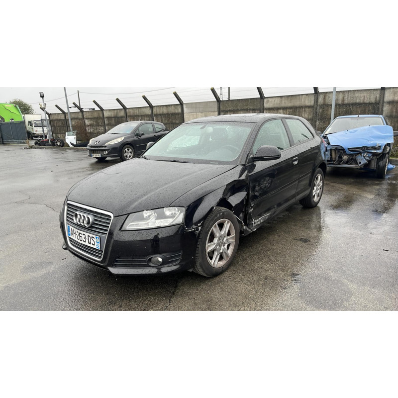 Attache ceinture avant droit AUDI A3 2 Photo n°12