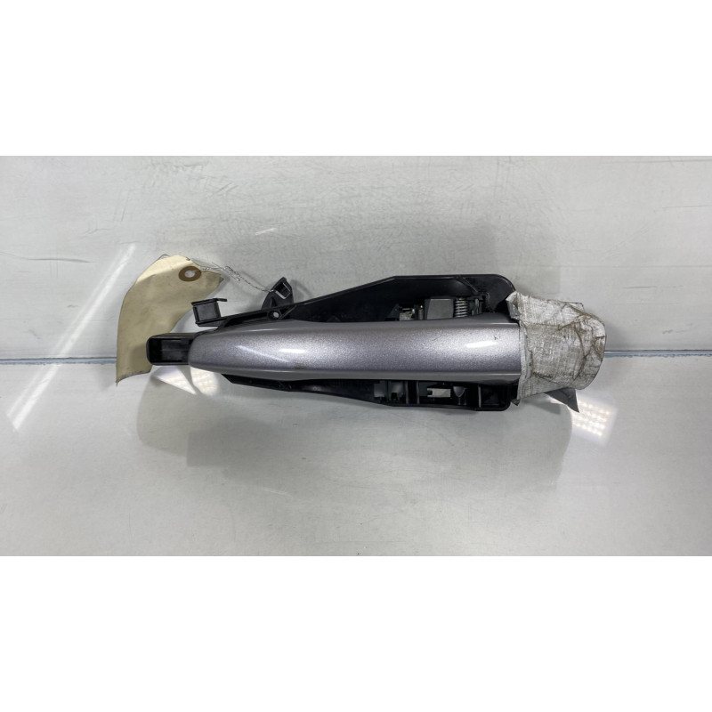 Poignee porte arriere droit OPEL CORSA F Photo n°3